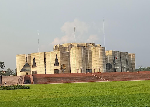 Exploring the Iconic Jatiya Sangsad Bhaban: A Guide to Bangladesh’s National Parliament Building