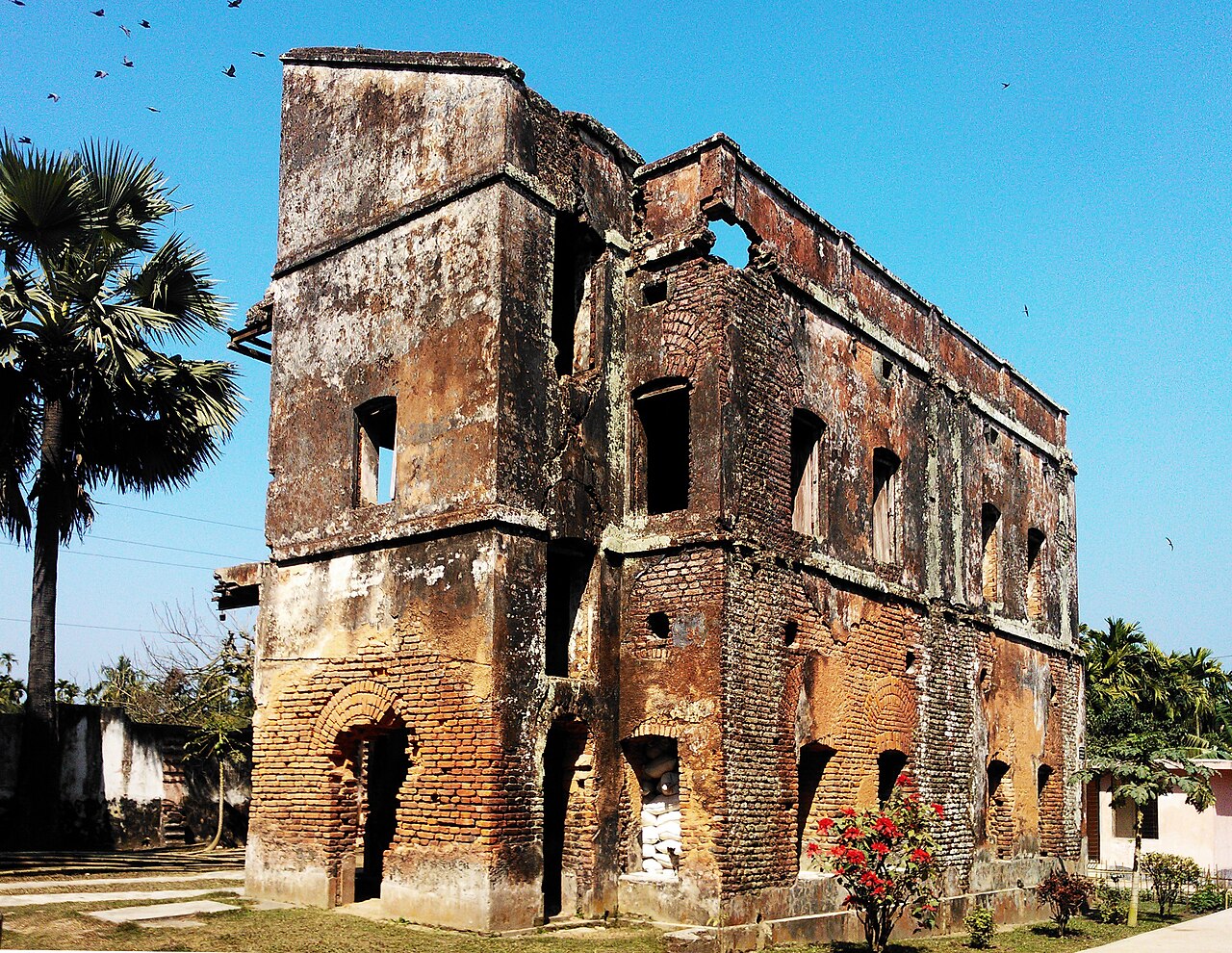 বালিয়াটি জমিদার বাড়ি: মানিকগঞ্জের ঐতিহ্য 1 বালিয়াটি প্রাসাদ