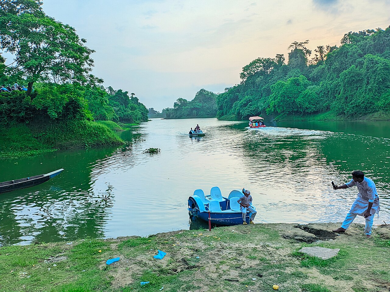 পাহাড়ঘেরা ভাটিয়ারী লেক, সীতাকুণ্ড, চট্টগ্রাম