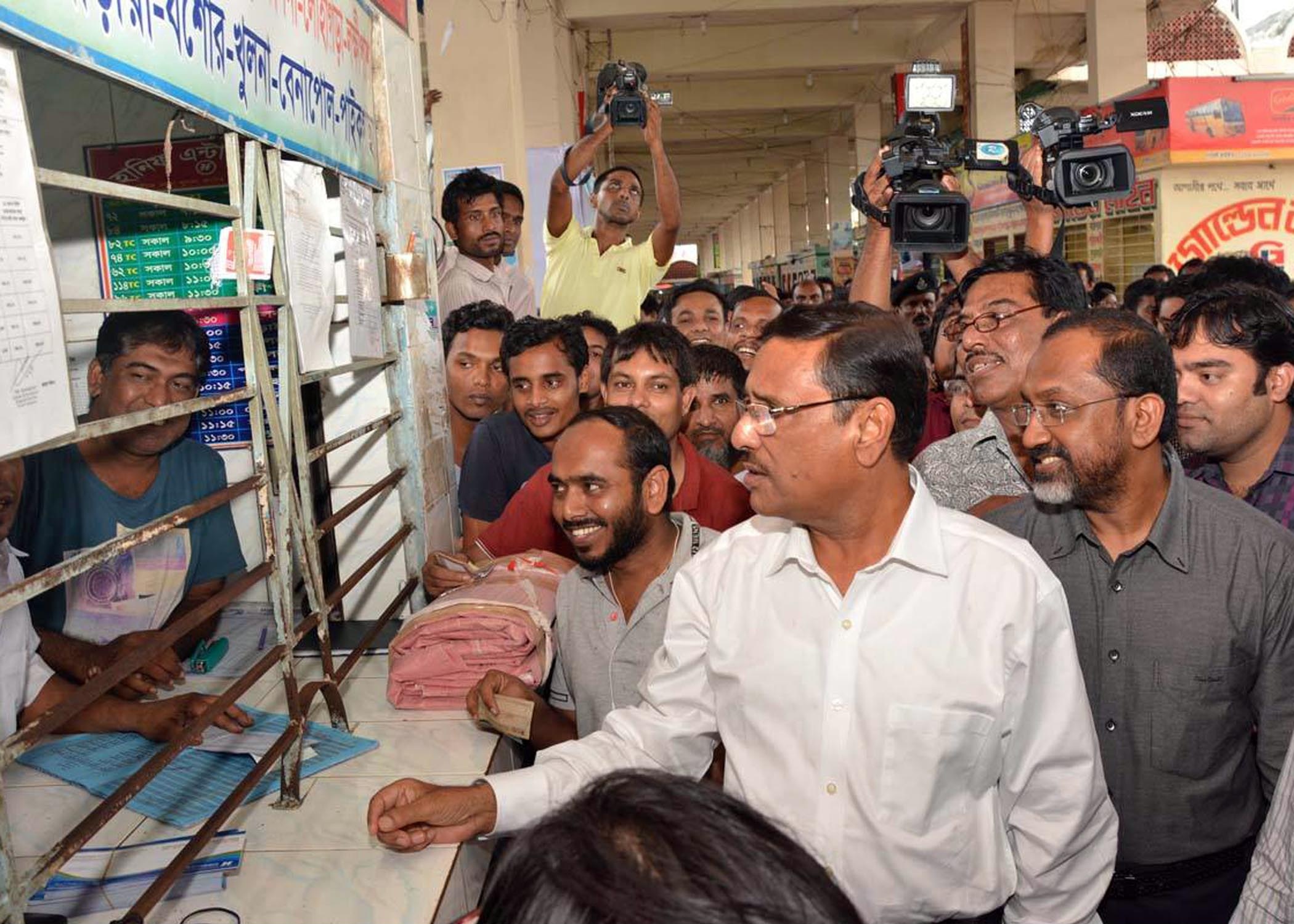 এস. আলম পরিবহন: ভাড়া ও কাউন্টার নম্বর ২০২৭ 1 এস আলম পরিবহন ভাড়া ২০২৭ — গাবতলী বাস টার্মিনাল