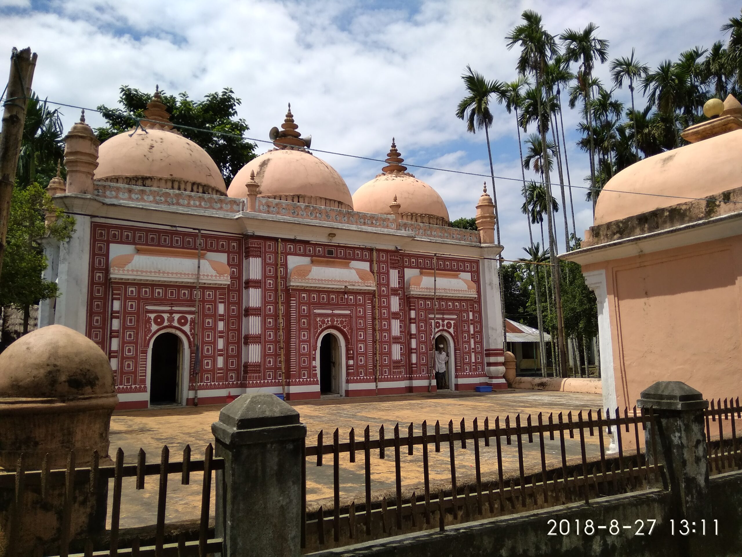 পঞ্চগড়ের হোটেল: সেরা ৯টি থাকার ঠিকানা ও ভাড়ার সম্পূর্ণ গাইড 4 মির্জাপুর শাহী মসজিদ, আটোয়ারী