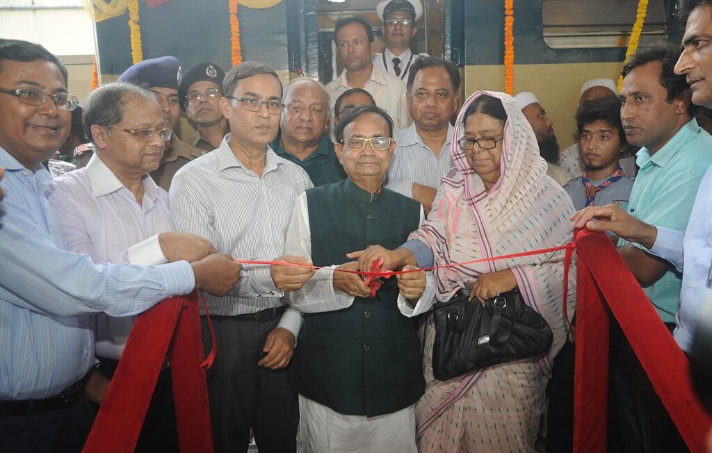 মোহনগঞ্জ এক্সপ্রেস ট্রেন