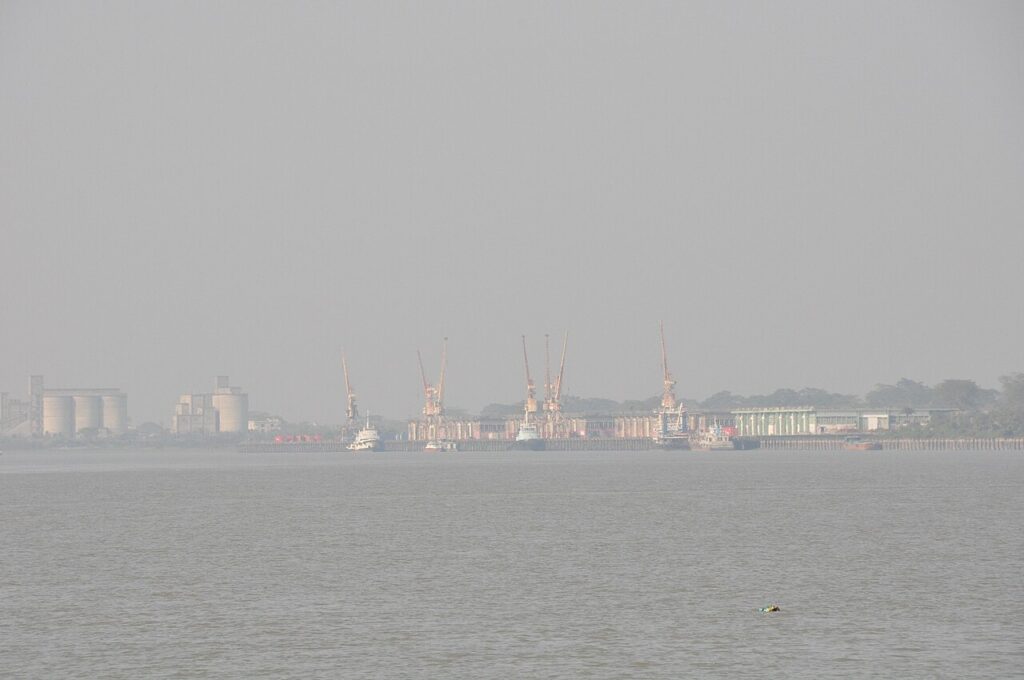 মংলা বন্দর