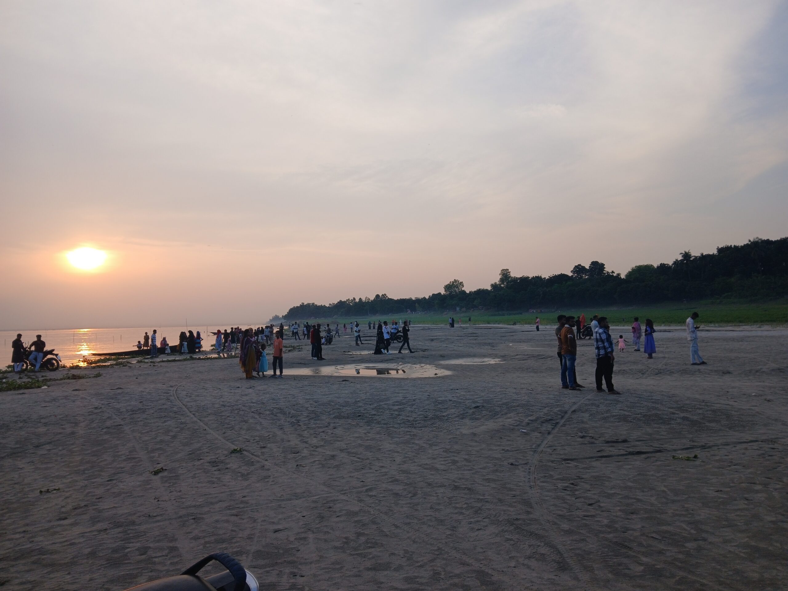 সুজানগরে পদ্মা নদীর দৃশ্য, পাবনা