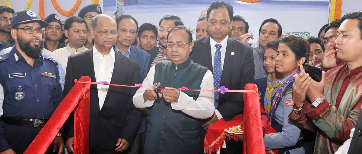 রংপুর এক্সপ্রেস ট্রেন, কমলাপুর রেলওয়ে স্টেশন