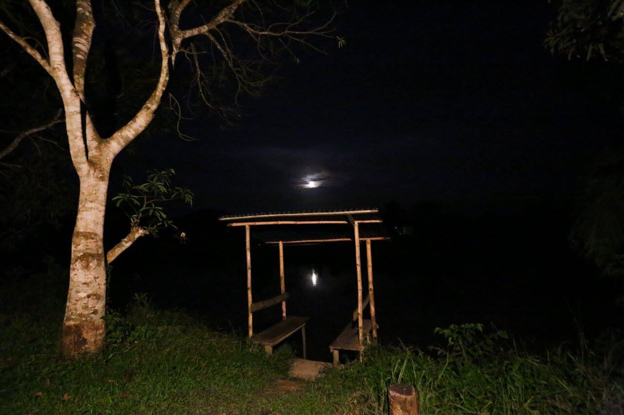 সুবর্ণগ্রাম রিসোর্ট: গ্রামের আবহে অবকাশ 2 রিসোর্টের রাতের দৃশ্য