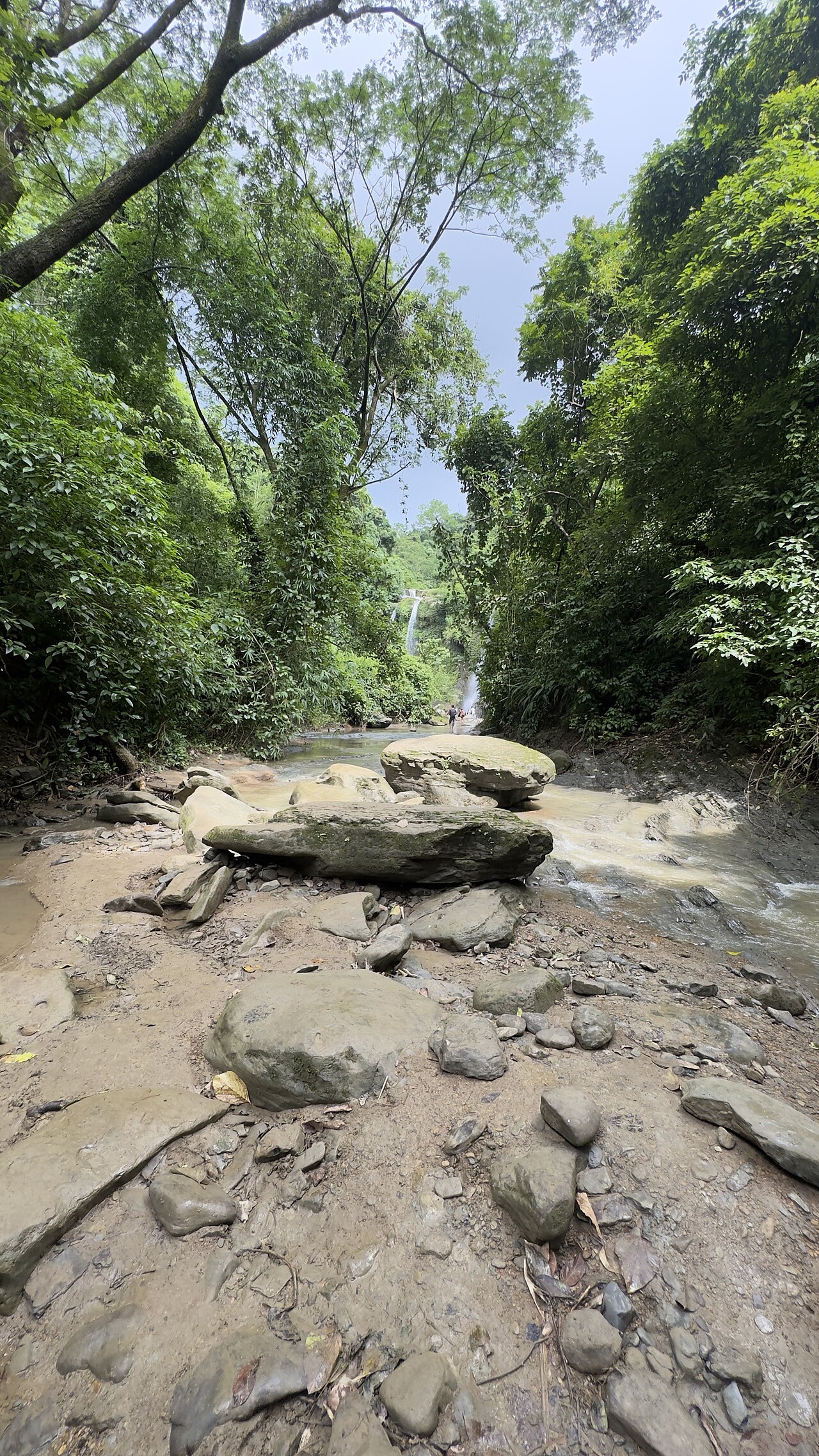 ঝর্ণার ধারা