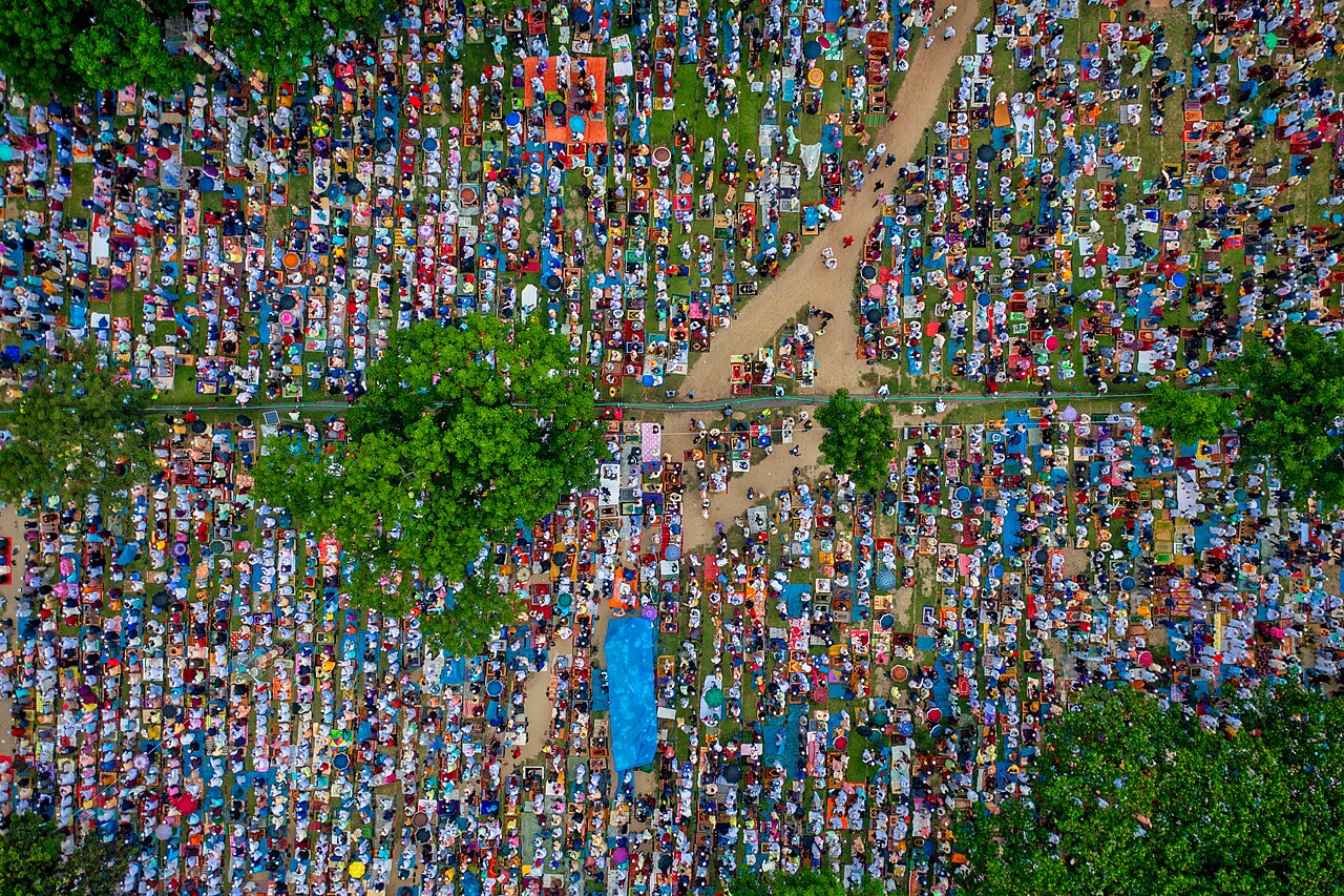 শোলাকিয়া ঈদগাহ: বাংলাদেশের সবচেয়ে বড় ঈদ জামাত 2 শোলাকিয়া ঈদ জামাত