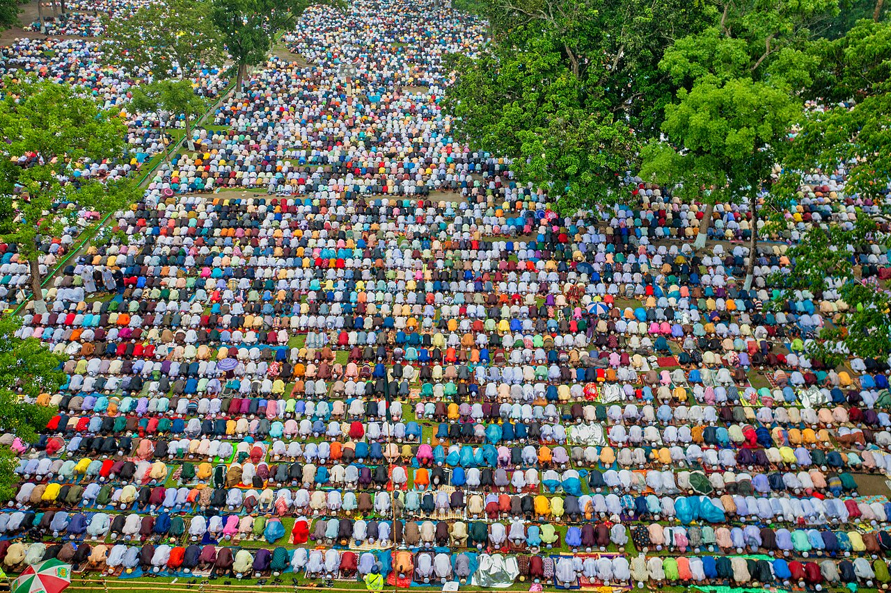 শোলাকিয়া ঈদগাহ ময়দান