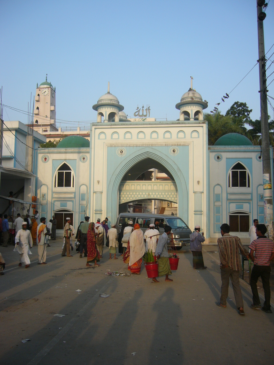 হযরত শাহজালাল (রহ.)-এর মাজার শরীফ, সিলেট