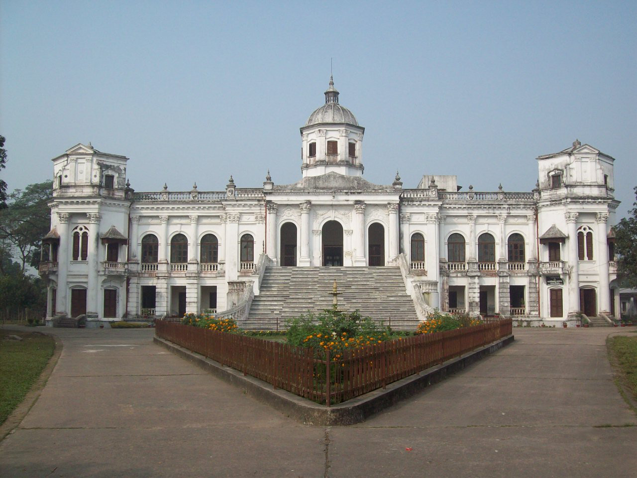 তাজহাট জমিদার বাড়ি, রংপুর
